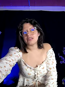 ShyVibes  online show from 1, 2, 2025