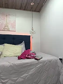 ShyVibes  online show from 8, 2, 2025