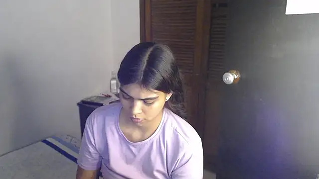 Pocahontas Princess  online show from 17, 9, 2025