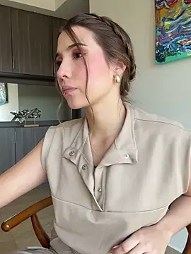 SophieRaily  online show from 27, 1, 2025