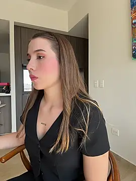 SophieRaily  online show from 18, 3, 2025