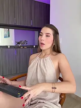 SophieRaily  online show from 20, 3, 2025