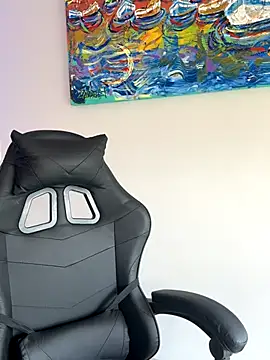 SophieRaily  online show from 25, 9, 2025