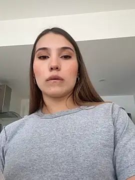 SophieRaily  online show from 2, 10, 2025