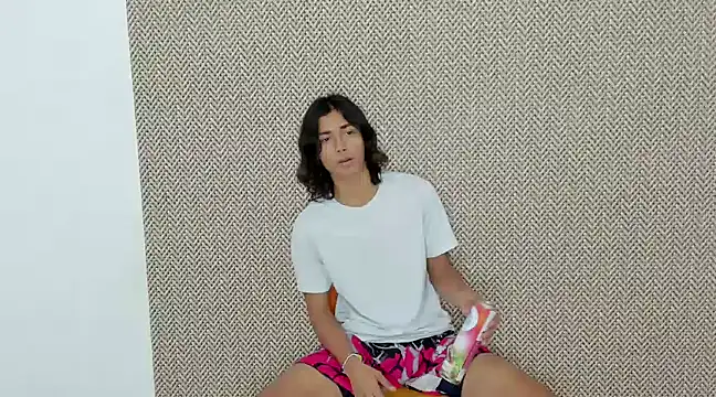 Snapshot of mckensy_sexxx18 chatting on 7, 12, 2024 mckensy sexxx18 online show from 7, 12, 2024