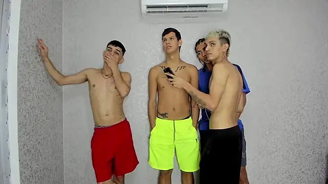 Snapshot of mckensy_sexxx18 chatting on 13, 12, 2024 mckensy sexxx18 online show from 13, 12, 2024