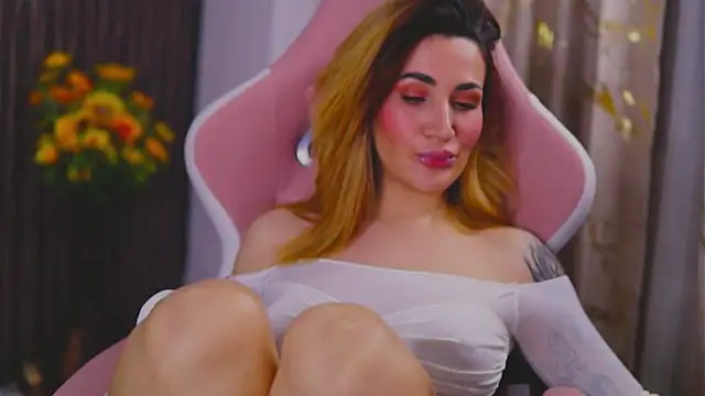 Snapshot of KimSkyex chatting on 18, 2, 2025 KimSkyex online show from 18, 2, 2025