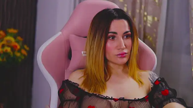 Snapshot of KimSkyex chatting on 24, 2, 2025 KimSkyex online show from 24, 2, 2025