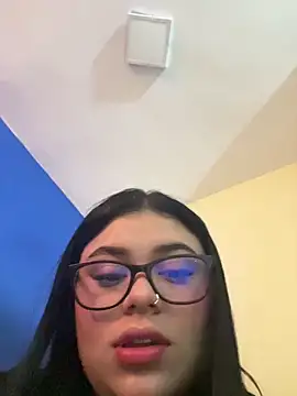 alissonfernandez  online show from 19, 12, 2025