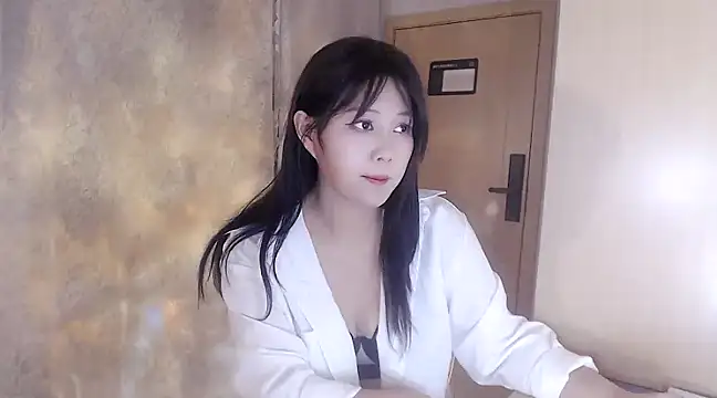 puppy-mango online show from 12, 12, 2024