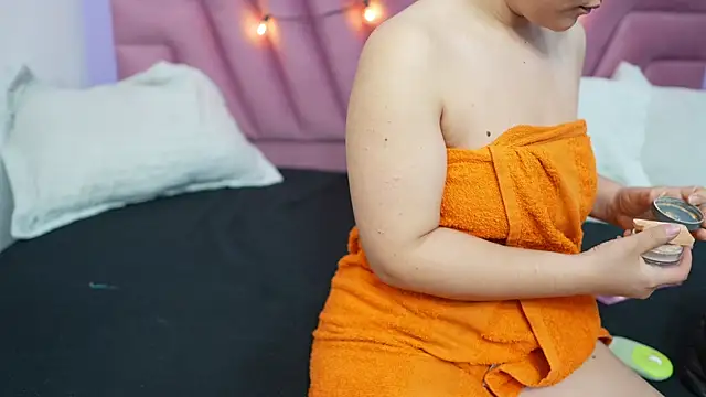 hornybarelylegalgirl online show from 26, 6, 2026
