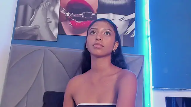 Snapshot of GeorginaRoy chatting on 4, 12, 2024 GeorginaRoy online show from 4, 12, 2024