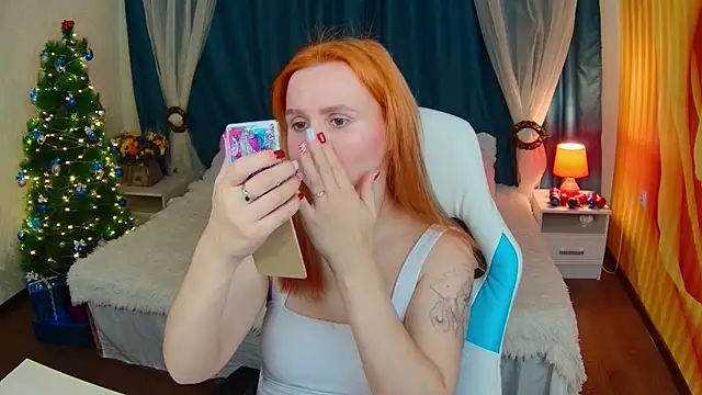 Snapshot of AliceBYKiss chatting on 24, 12, 2024 AliceBYKiss online show from 24, 12, 2024