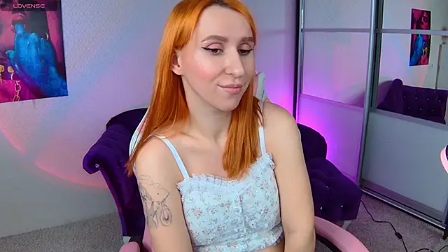 Snapshot of AliceBYKiss chatting on 30, 1, 2025 AliceBYKiss online show from 30, 1, 2025