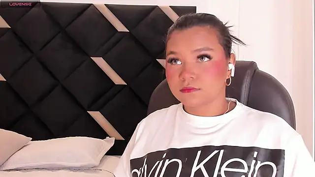 Carolina Evanss online show from 4, 12, 2025