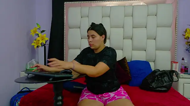 Salome Moonn online show from 27, 11, 2025