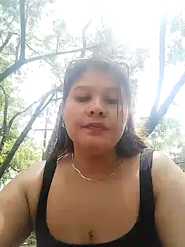 Stylevoluptuousvycky online show from 18, 12, 2024