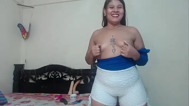 Stylevoluptuousvycky online show from 16, 2, 2025