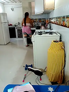 Stylevoluptuousvycky online show from 29, 9, 2025