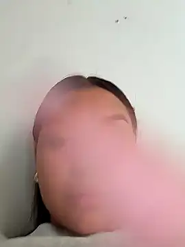 Snapshot of Val_clarck chatting on 20, 12, 2024 Val clarck online show from 20, 12, 2024