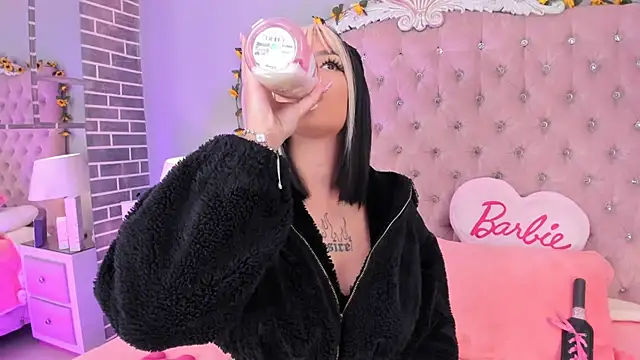 Snapshot of MadissonRey chatting on 19, 3, 2026 MadissonRey online show from 19, 3, 2026