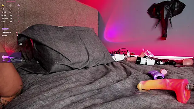 Snapshot of samuel_boy_tatoo chatting on 24, 1, 2025 samuel boy tatoo online show from 24, 1, 2025