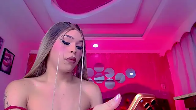 TiffanyMackensyy online show from 30, 4, 2026