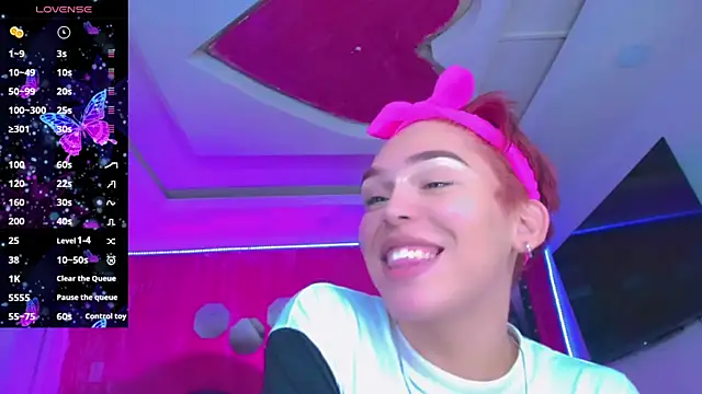 TiffanyMackensyy online show from 27, 7, 2026