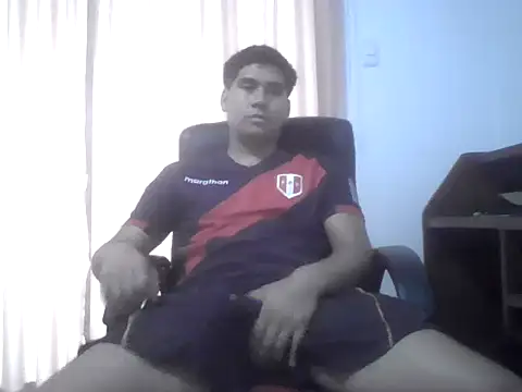 Snapshot of estudiante69 chatting on 1, 12, 2024 estudiante69 online show from 1, 12, 2024