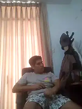 Snapshot of estudiante69 chatting on 19, 1, 2025 estudiante69 online show from 19, 1, 2025