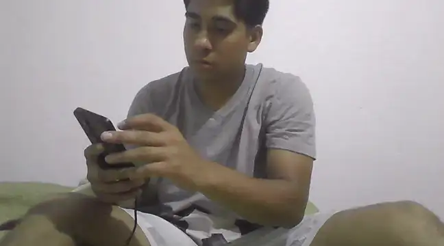 Snapshot of estudiante69 chatting on 24, 2, 2025 estudiante69 online show from 24, 2, 2025