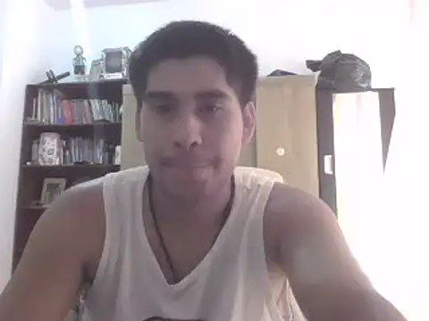 Snapshot of estudiante69 chatting on 28, 2, 2025 estudiante69 online show from 28, 2, 2025