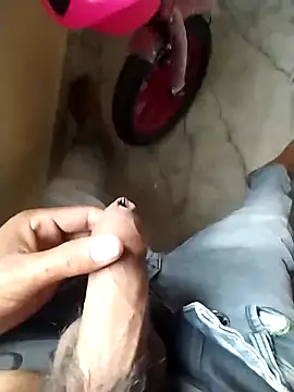 Snapshot of PracticalGum40 chatting on 4, 10, 2025 PracticalGum40 online show from 4, 10, 2025