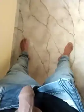 Snapshot of PracticalGum40 chatting on 24, 11, 2025 PracticalGum40 online show from 24, 11, 2025