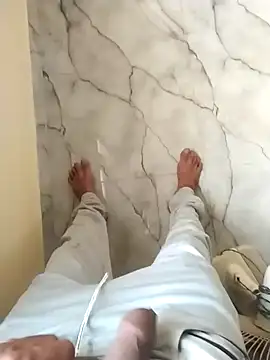 Snapshot of PracticalGum40 chatting on 21, 12, 2025 PracticalGum40 online show from 21, 12, 2025