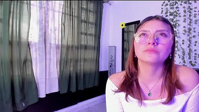 Snapshot of Noellesable chatting on 21, 12, 2024 Noellesable online show from 21, 12, 2024