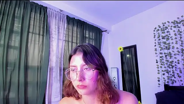 Snapshot of Noellesable chatting on 4, 1, 2025 Noellesable online show from 4, 1, 2025