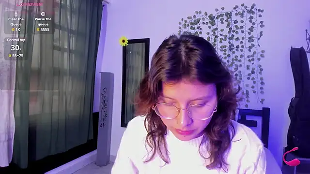 Snapshot of Noellesable chatting on 8, 3, 2025 Noellesable online show from 8, 3, 2025