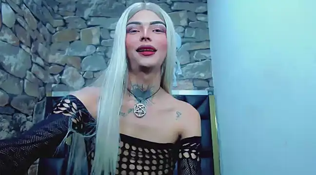 Luna and valery online show from 8, 1, 2025