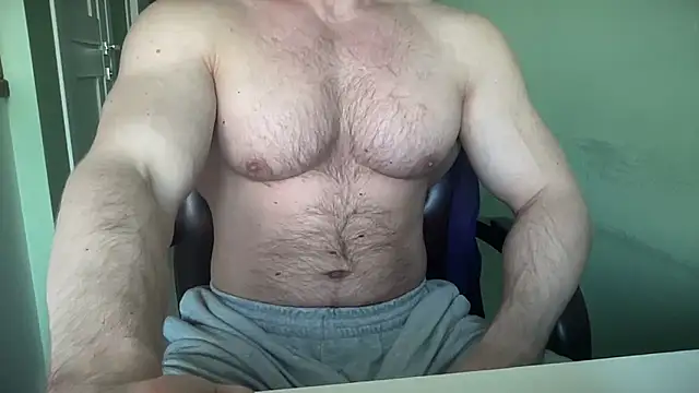 Snapshot of Mrbiceps23 chatting on 12, 3, 2026 Mrbiceps23 online show from 12, 3, 2026