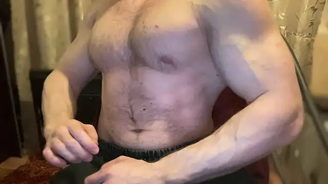 Snapshot of Mrbiceps23 chatting on 16, 3, 2026 Mrbiceps23 online show from 16, 3, 2026