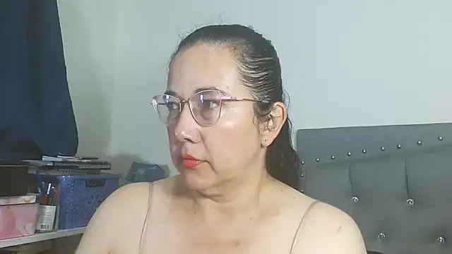 Snapshot of maturepriscila chatting on 27, 6, 2026 maturepriscila online show from 27, 6, 2026