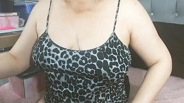 Snapshot of maturepriscila chatting on 24, 7, 2026 maturepriscila online show from 24, 7, 2026