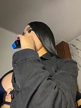 Tiffanny online show from 16, 6, 2026
