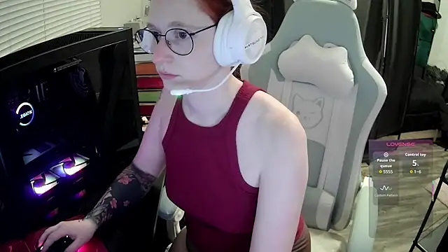 LilyFoxxx online show from 9, 8, 2026