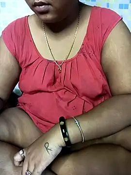 Snapshot of Super-Couple chatting on 2, 8, 2026 Super-Couple online show from 2, 8, 2026
