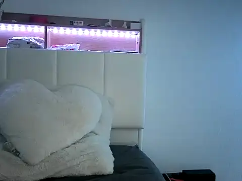 Snapshot of nicole77745 chatting on 5, 3, 2026 nicole77745 online show from 5, 3, 2026