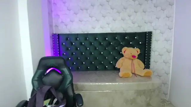 Sofi hot 4m online show from 4, 12, 2025