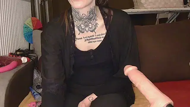 Snapshot of liloucamchaudee chatting on 18, 2, 2026 liloucamchaudee online show from 18, 2, 2026