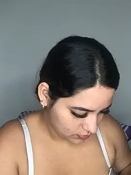 Snapshot of Amira__Fatima chatting on 28, 2, 2025 Amira  Fatima online show from 28, 2, 2025